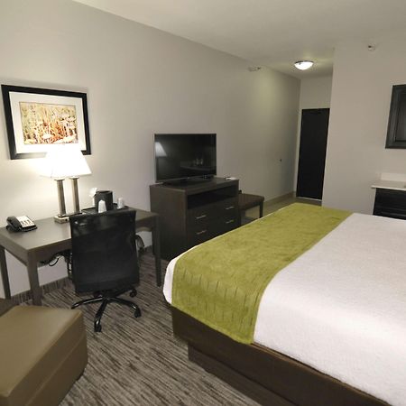 Best Western Plus Liberal Hotel & Suites Екстериор снимка