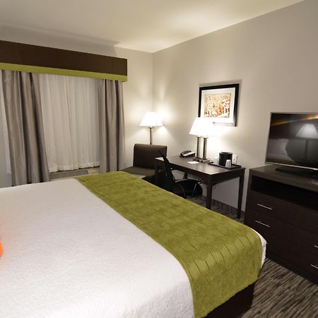 Best Western Plus Liberal Hotel & Suites Екстериор снимка