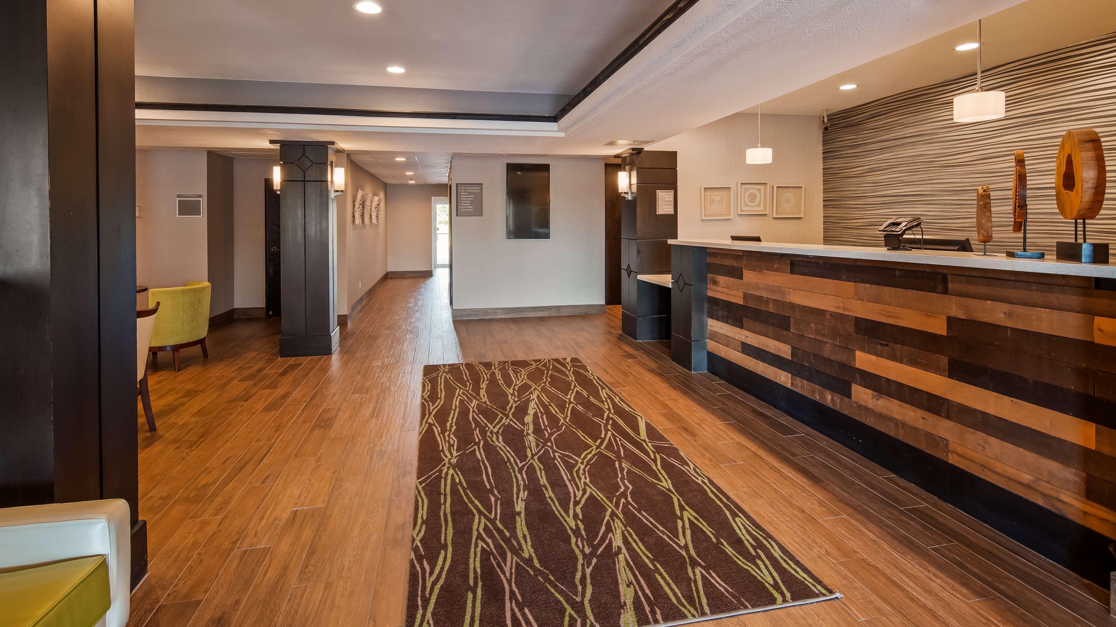 Best Western Plus Liberal Hotel & Suites Екстериор снимка